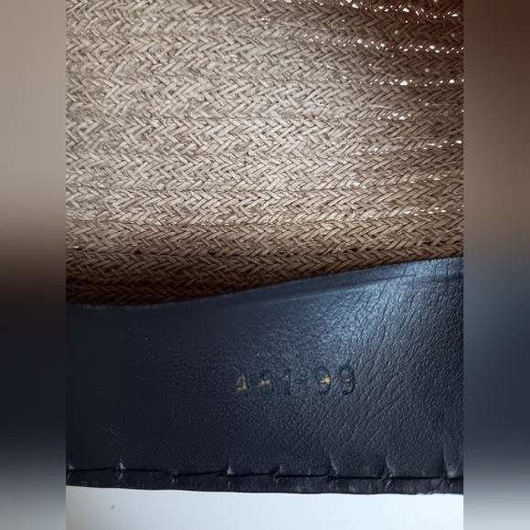 Levi's Straw Fedora Hat with Feather Detail - Picture 5 of 9